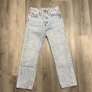 levi wedgie straight